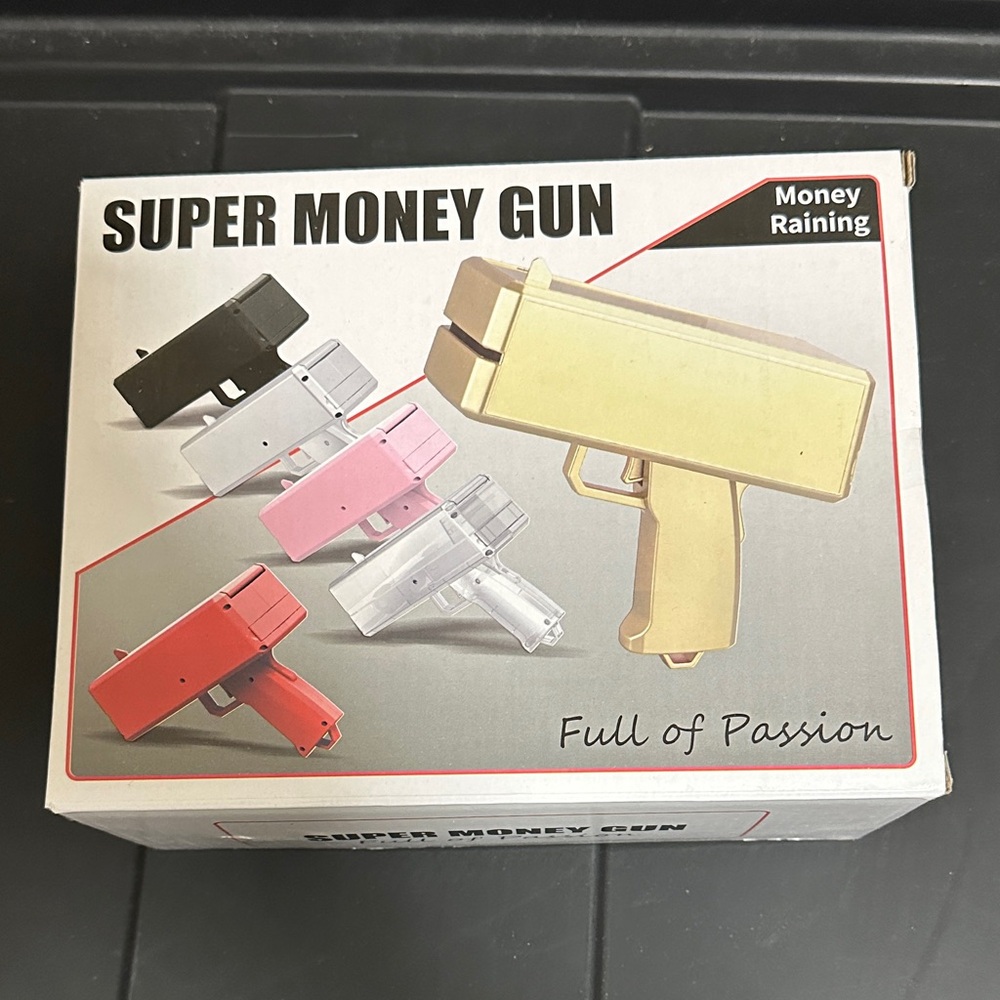 Super Money Gun in Gold